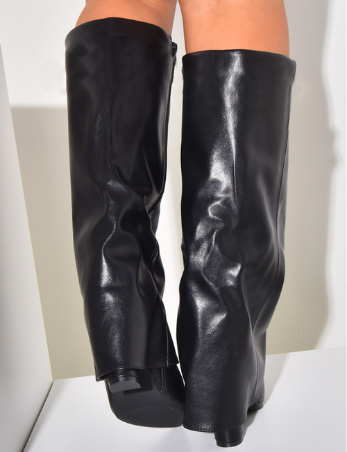 Botte Victoria simili cuir noir
