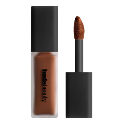 HUDA BEAUTY